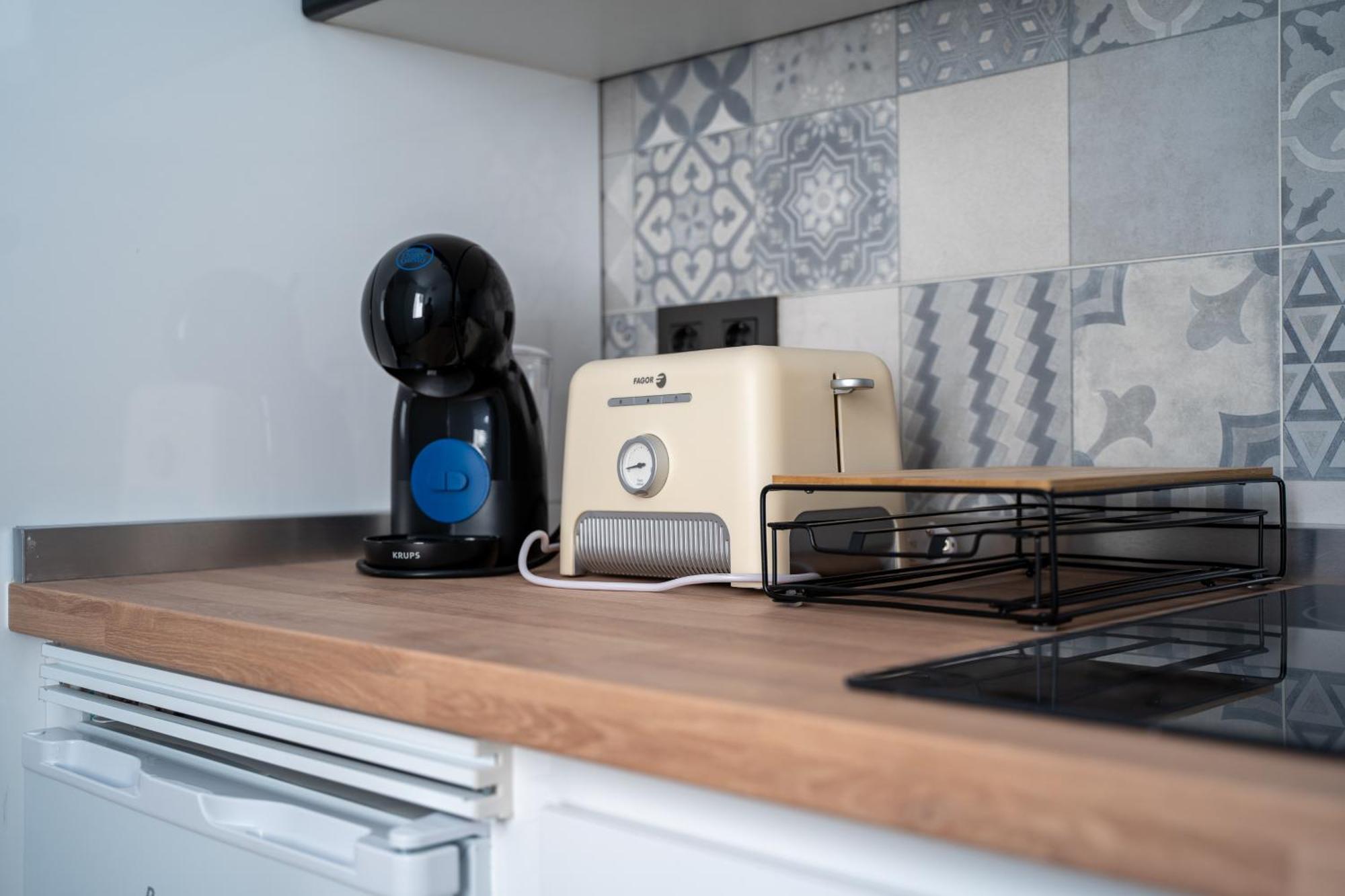 Apartamentos Gomerez 30 그라나다 외부 사진